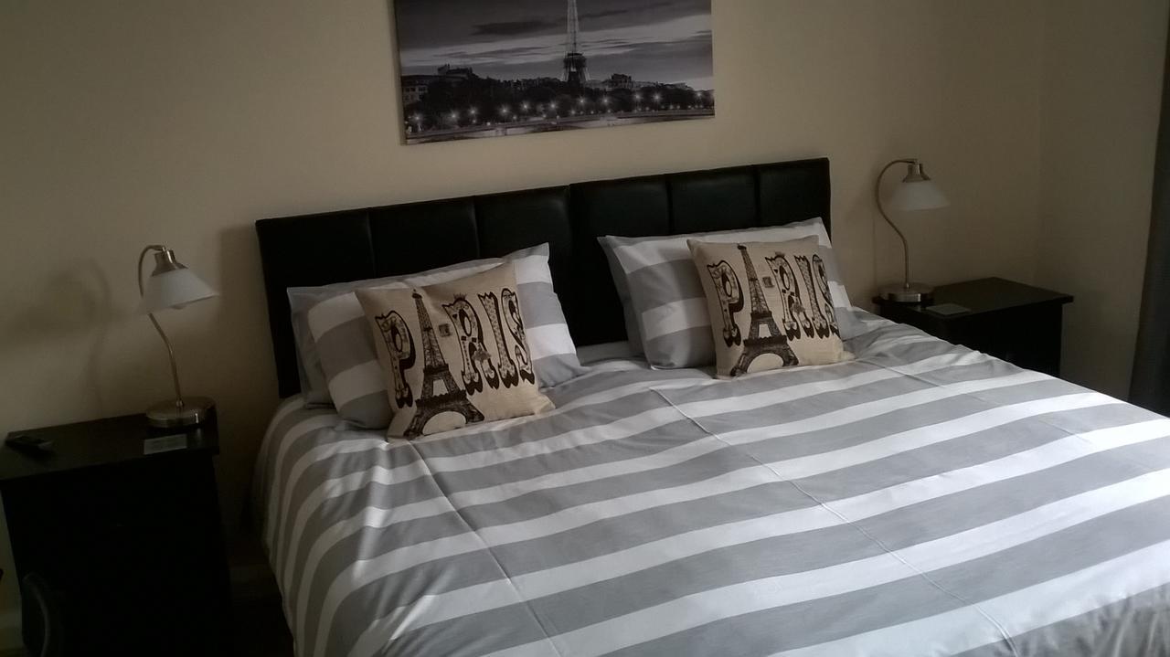 Upton Arms Hotel Pontefract Buitenkant foto